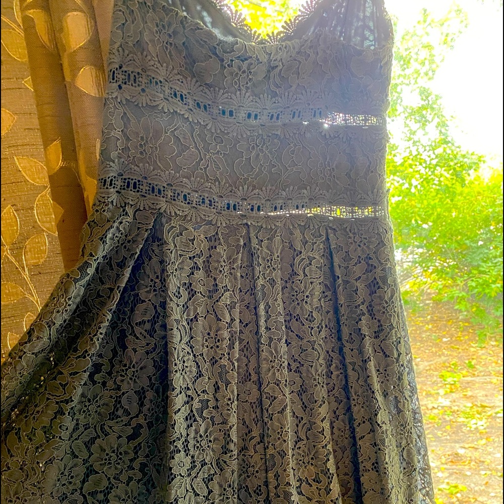 NSR lace dress